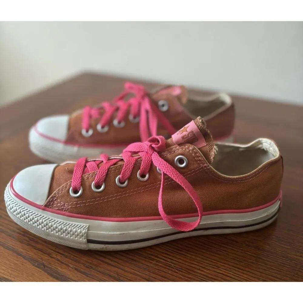 Converse Chuck Taylor All Star Sneakers Women’s Size 6 Coral Pink Low Top